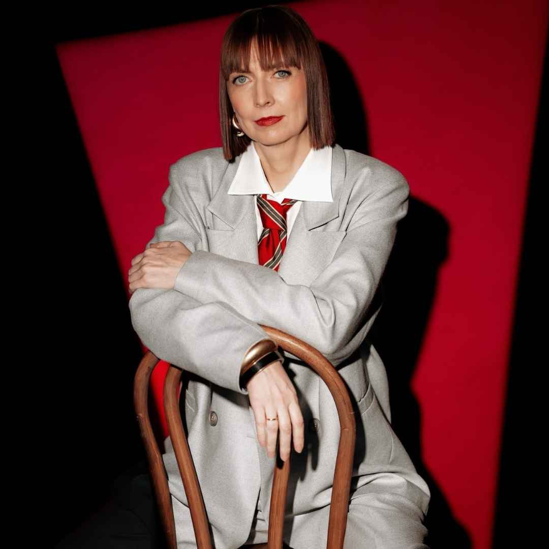 Albina Lazareva fondatrice di Etalon Mix e professionista della colorimetria PMU